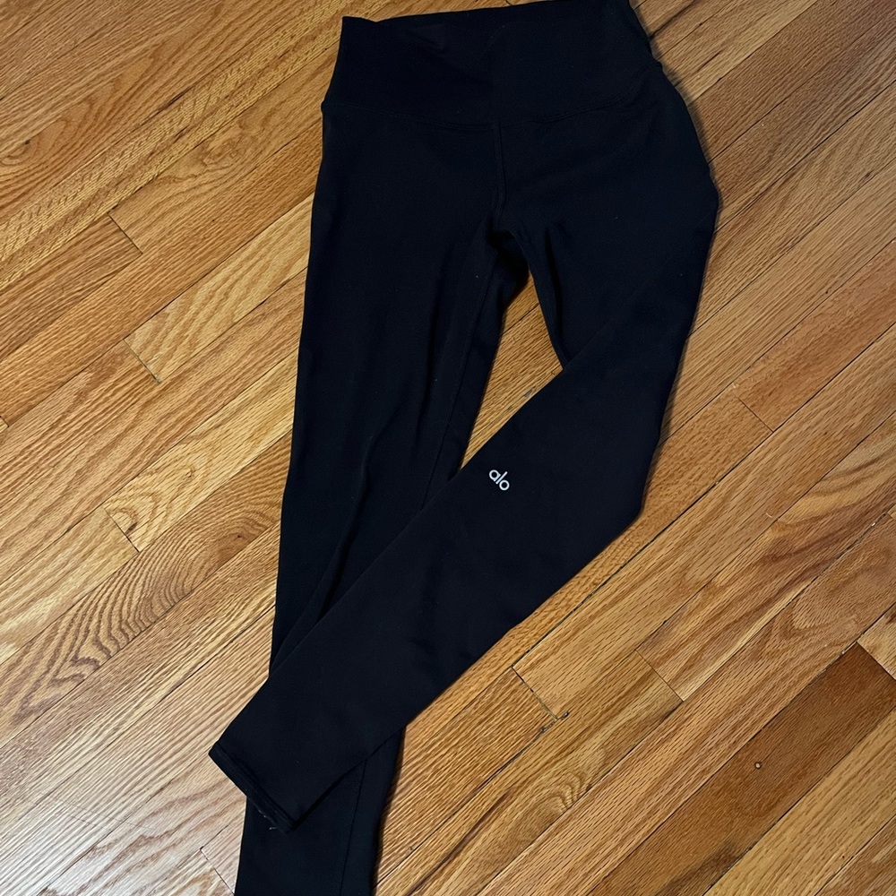 Alo yoga black leggings size medium